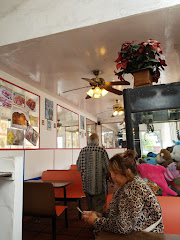 Hamburger near El Rancho Inn